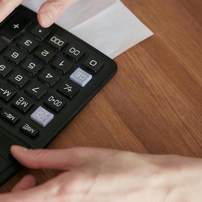 Lohnnebenkosten: So können Arbeitgeber sie berechnen!