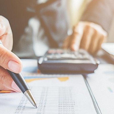 Personalkosten richtig berechnen: So behalten Sie Ihre Ausgaben im Griff