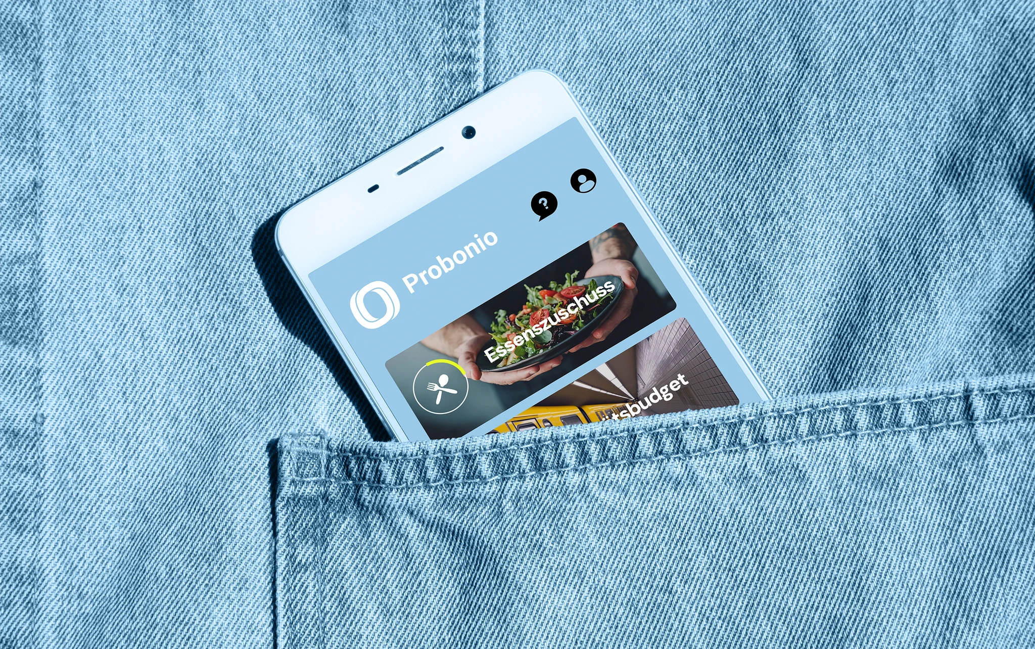 Eine App für alle Benefits Ein Handy steckt in der Hosentasche und zeigt die Probonio App