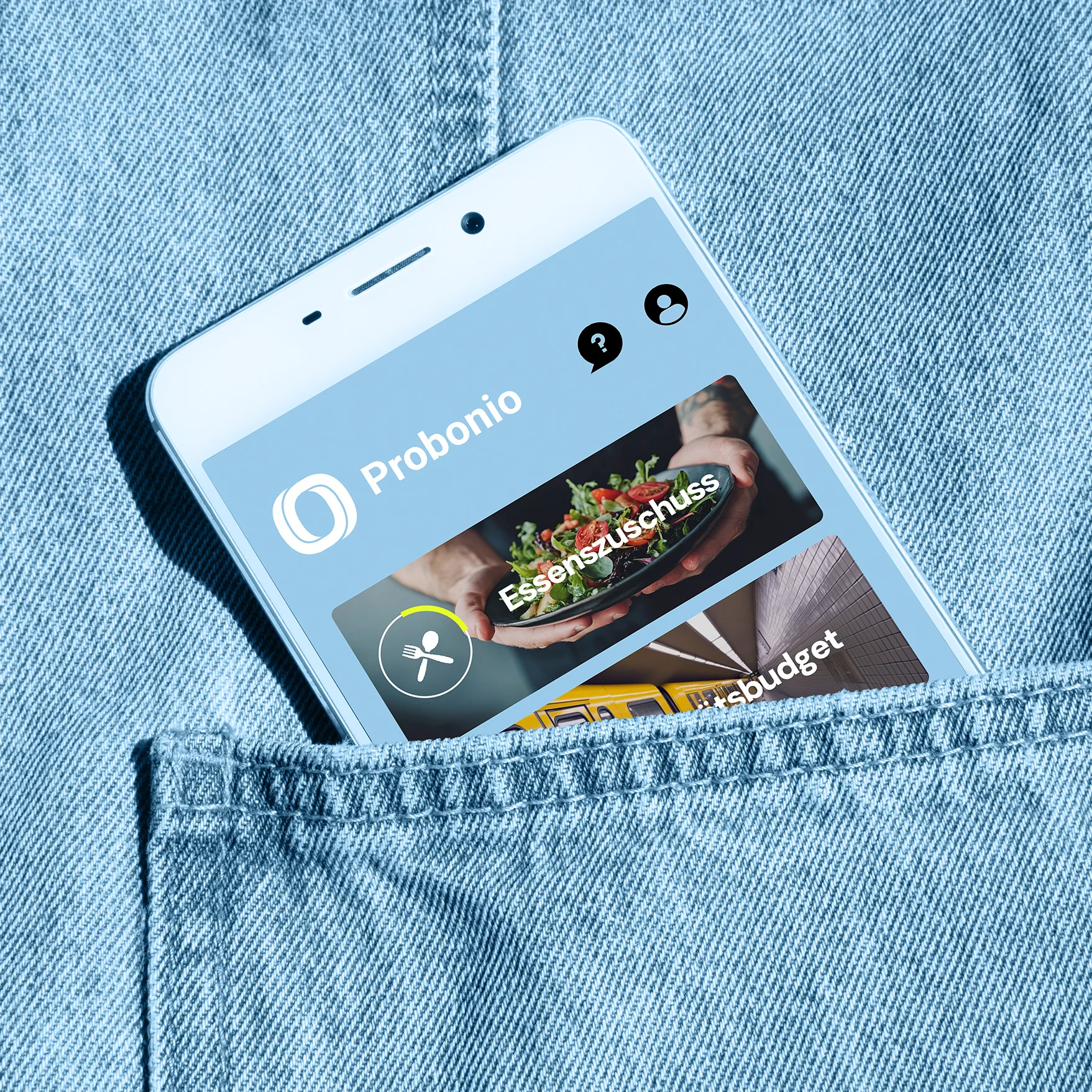 Ein Handy steckt in der Hosentasche und zeigt die Probonio App